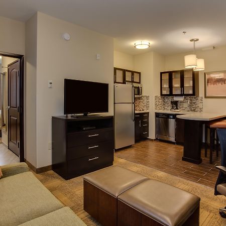 Staybridge Suites Atlanta Airport College Park Exterior photo