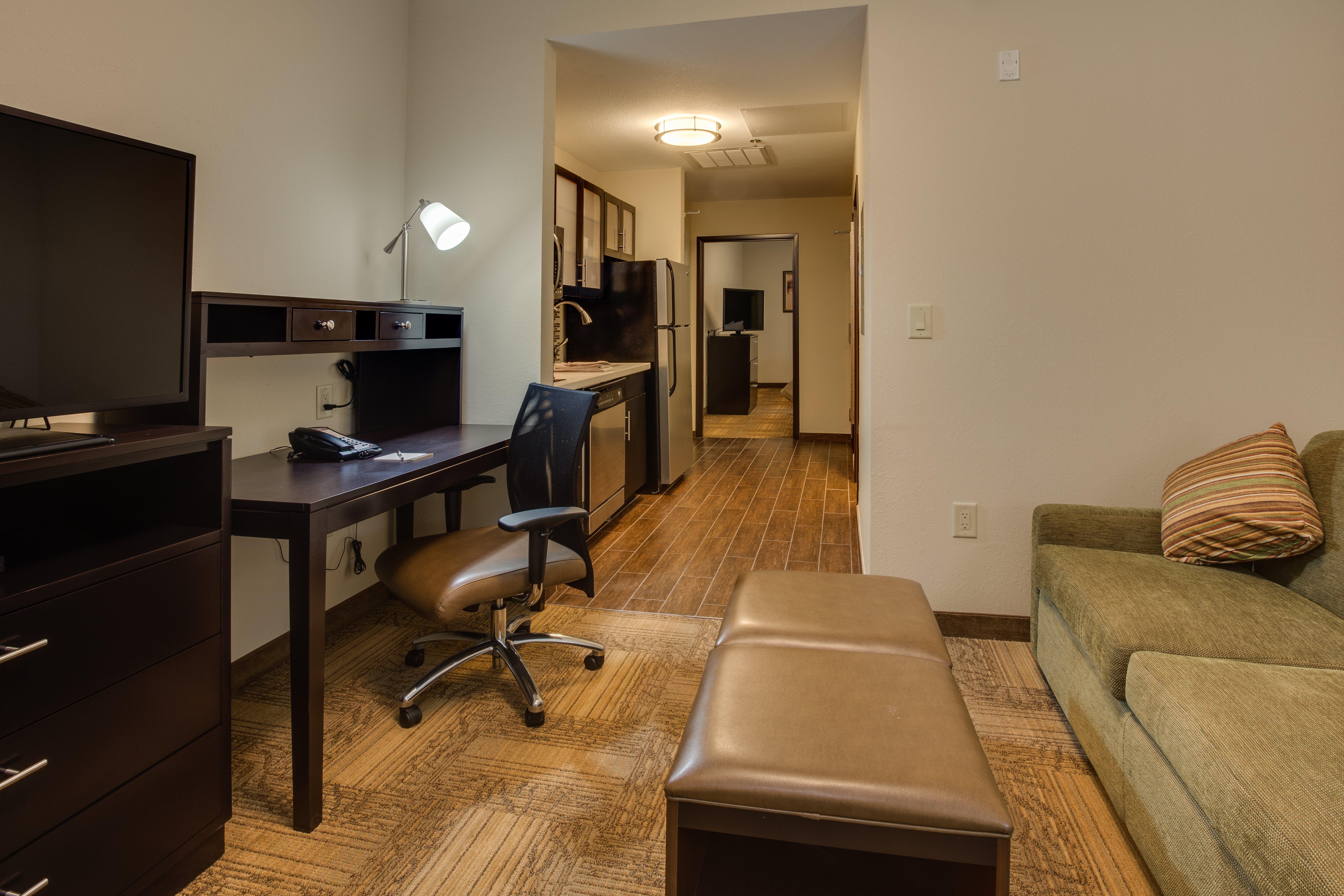 Staybridge Suites Atlanta Airport College Park Exterior photo