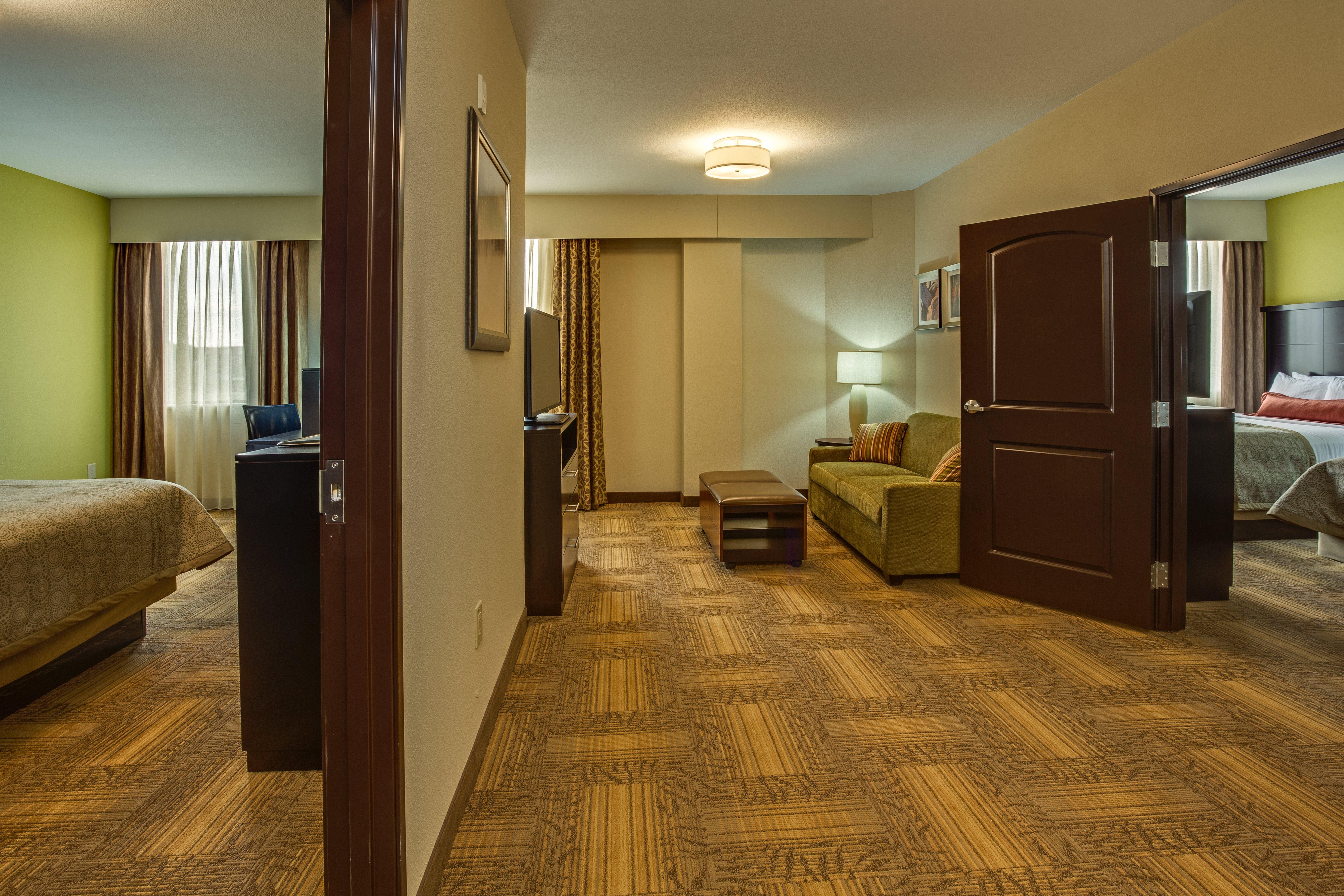 Staybridge Suites Atlanta Airport College Park Exterior photo