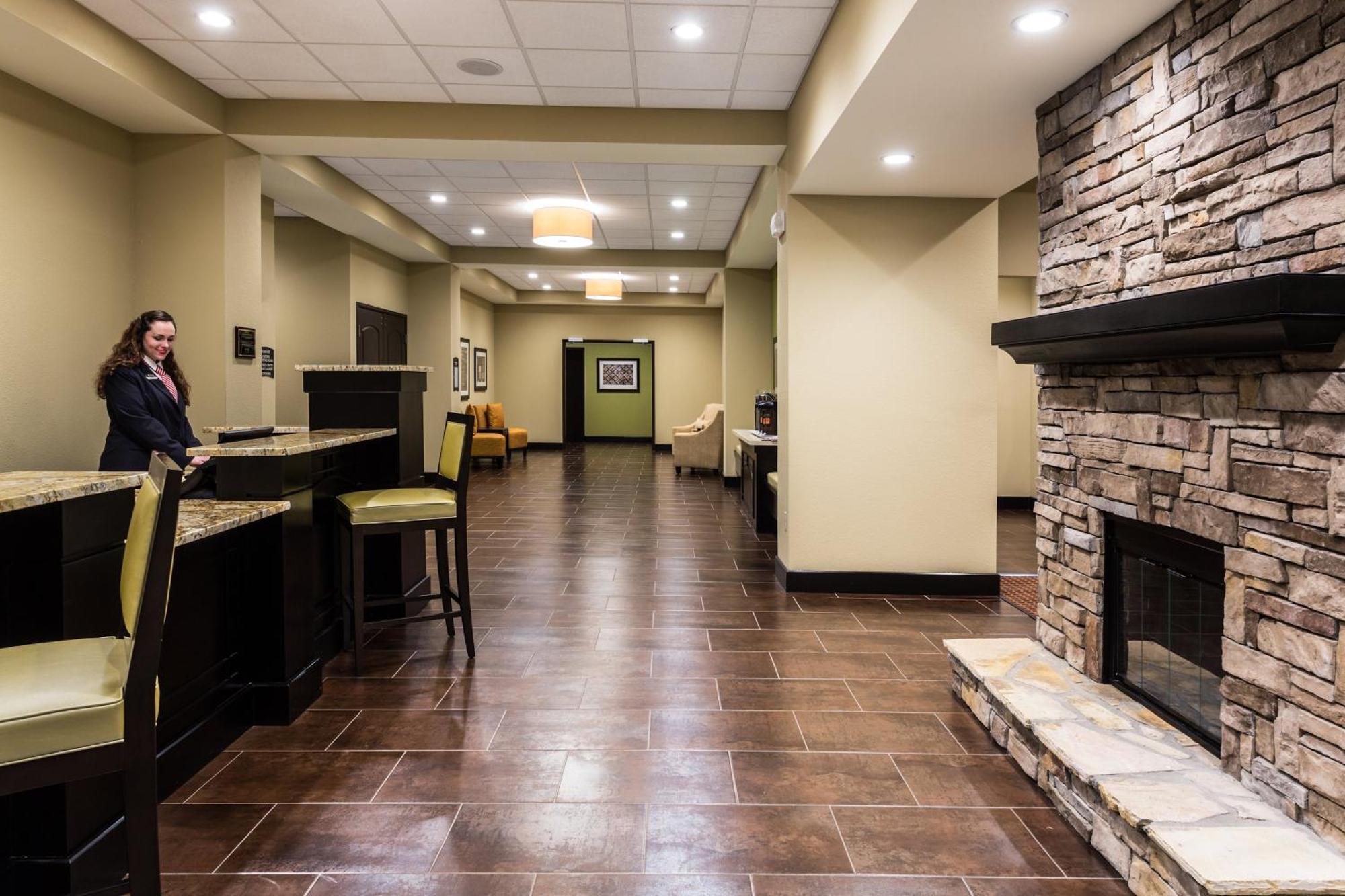 Staybridge Suites Atlanta Airport College Park Exterior photo