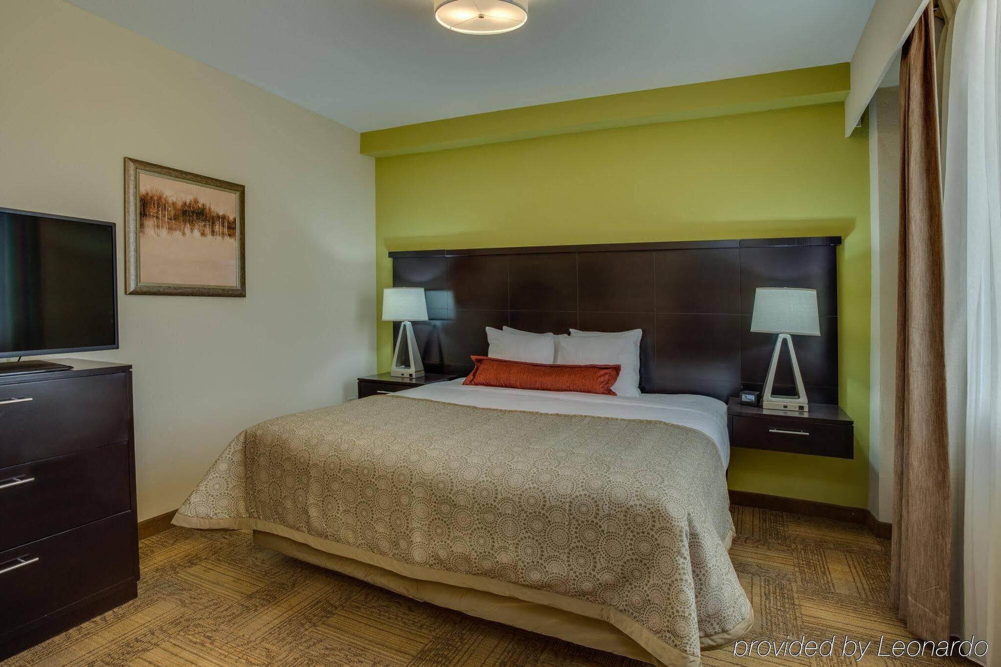 Staybridge Suites Atlanta Airport College Park Exterior photo